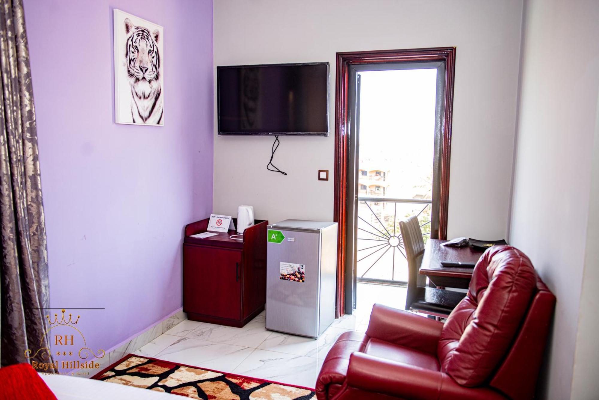 Royal Hillside Apartments And Hotels Yaounde Exterior photo