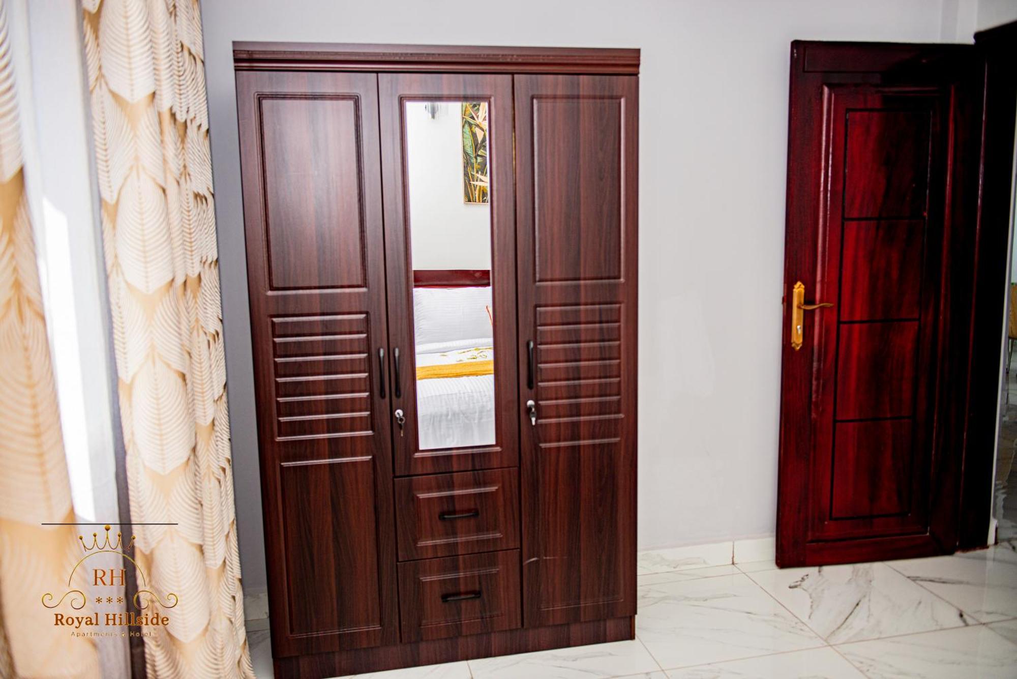 Royal Hillside Apartments And Hotels Yaounde Exterior photo